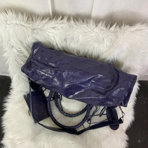 Lush Women's Purple Two Way Shoulder Bag With Card Holder - Picture 14 of 17